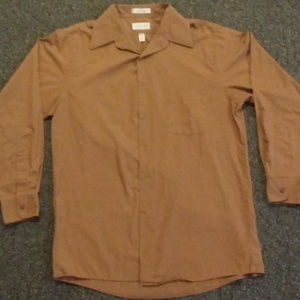 Van Heusen men's wrinkle free shirt